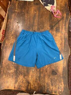 Nike Dri-FIT Men's XL Blue Running Shorts with Back Zip Pocket